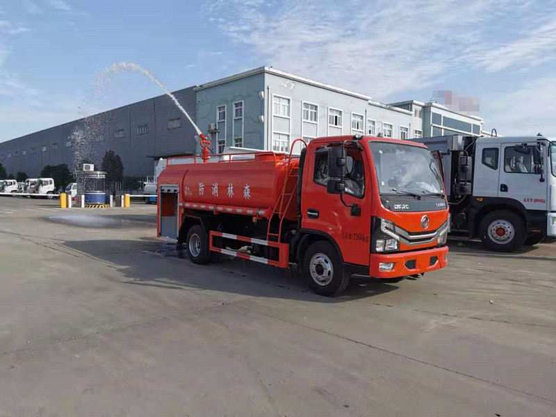 東(dōng)風(fēng)4.0噸消防灑水(shuǐ)車(chē)