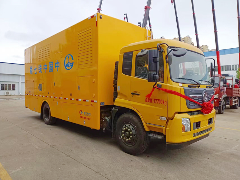 東(dōng)風(fēng)天錦400KW電(diàn)源車(chē)