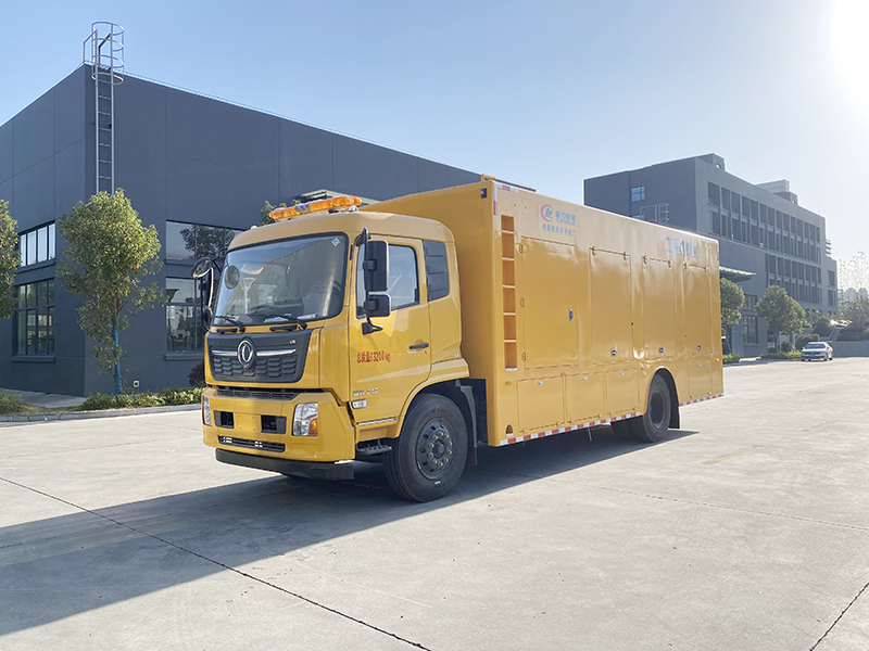 東(dōng)風(fēng)天錦3000方排水(shuǐ)車(chē)（便攜）