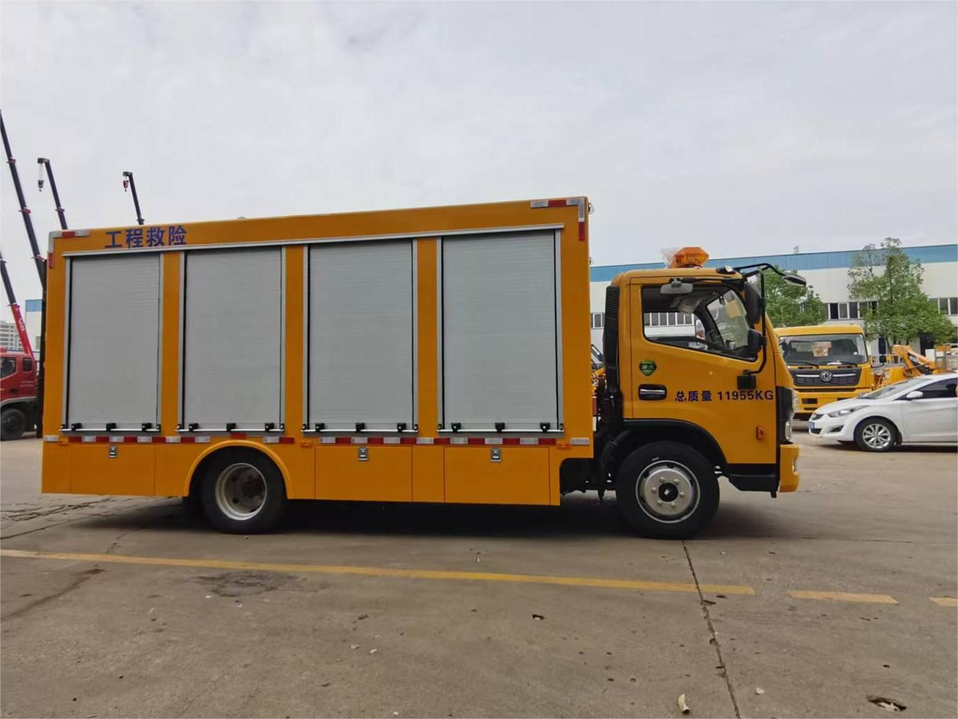 東(dōng)風(fēng)多(duō)利卡D7  2000方排水(shuǐ)車(chē)（便攜）