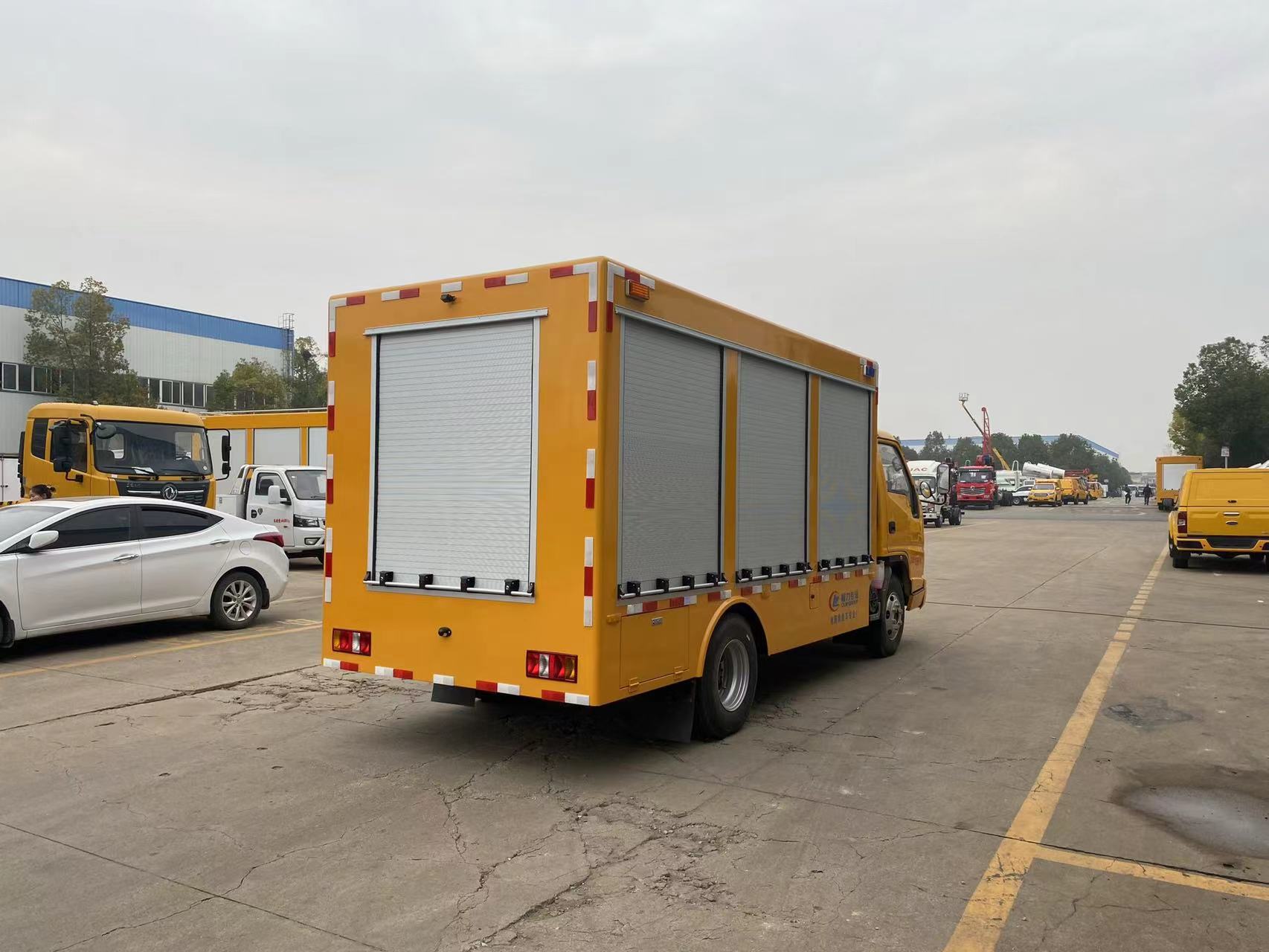 江鈴救險車(chē)1000方（便攜泵）