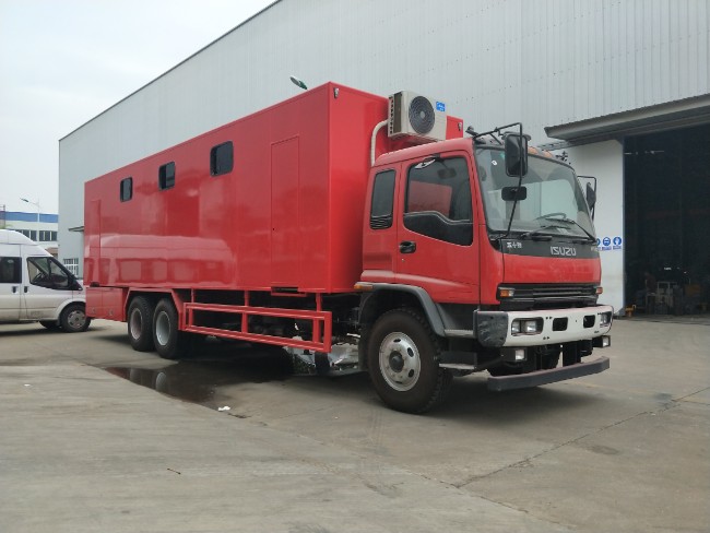 五十鈴後雙橋淋浴車(chē)