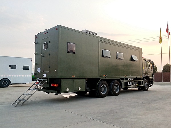 宿營車(chē)滿足8-28人(rén)野外(wài)住宿配置齊全