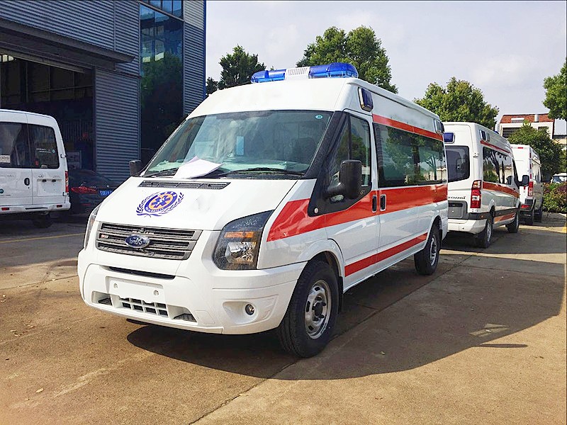 福特新時(shí)代V348長(cháng)軸中頂救護車(chē)