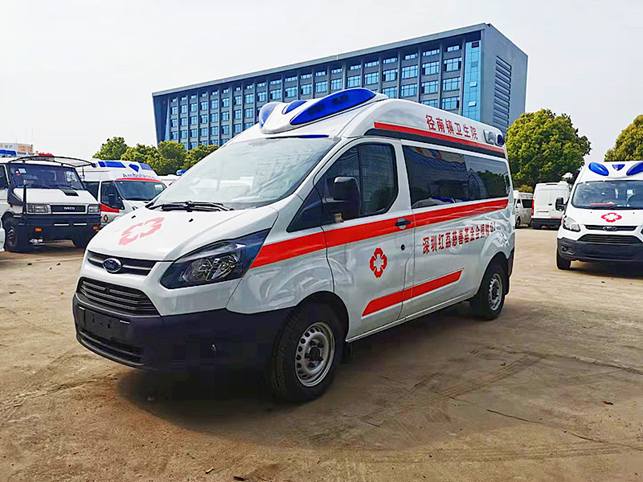 福特全順V362自(zì)動檔負壓救護車(chē)