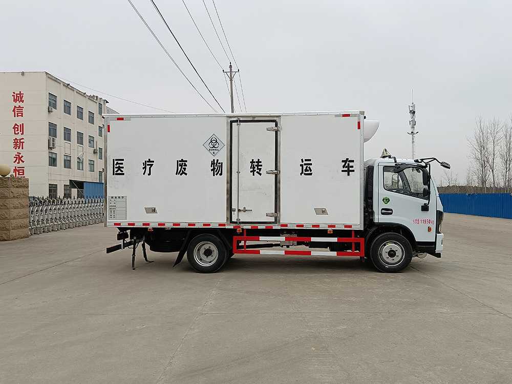 東(dōng)風(fēng)多(duō)利卡D7F7醫(yī)療廢物(wù)轉運車(chē)