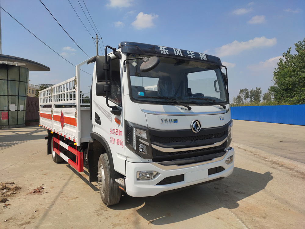 東(dōng)風(fēng)華神國(guó)六柴油氣瓶運輸車(chē)